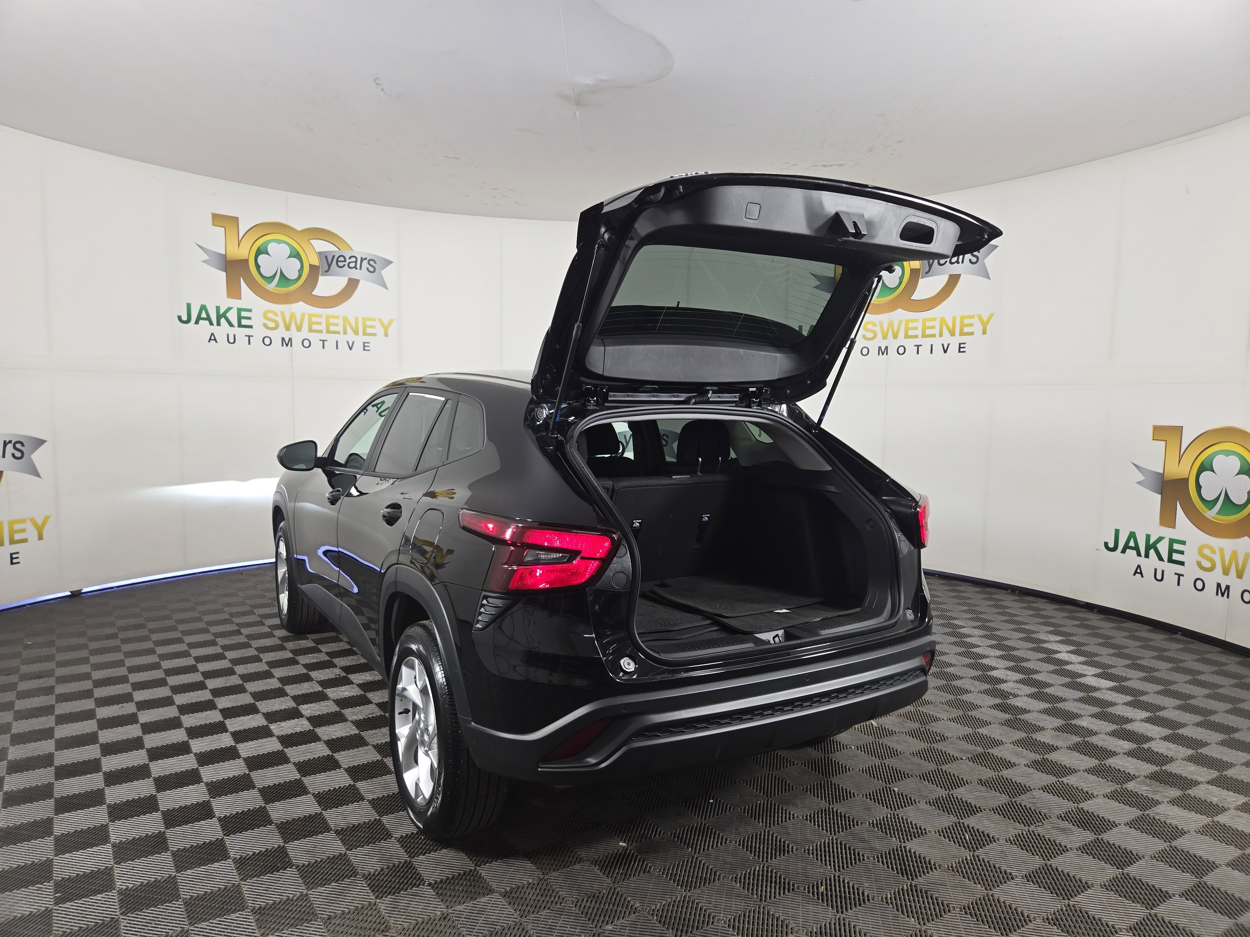 Certified 2025 Chevrolet Trax LS w/ LS Convenience Package image 33