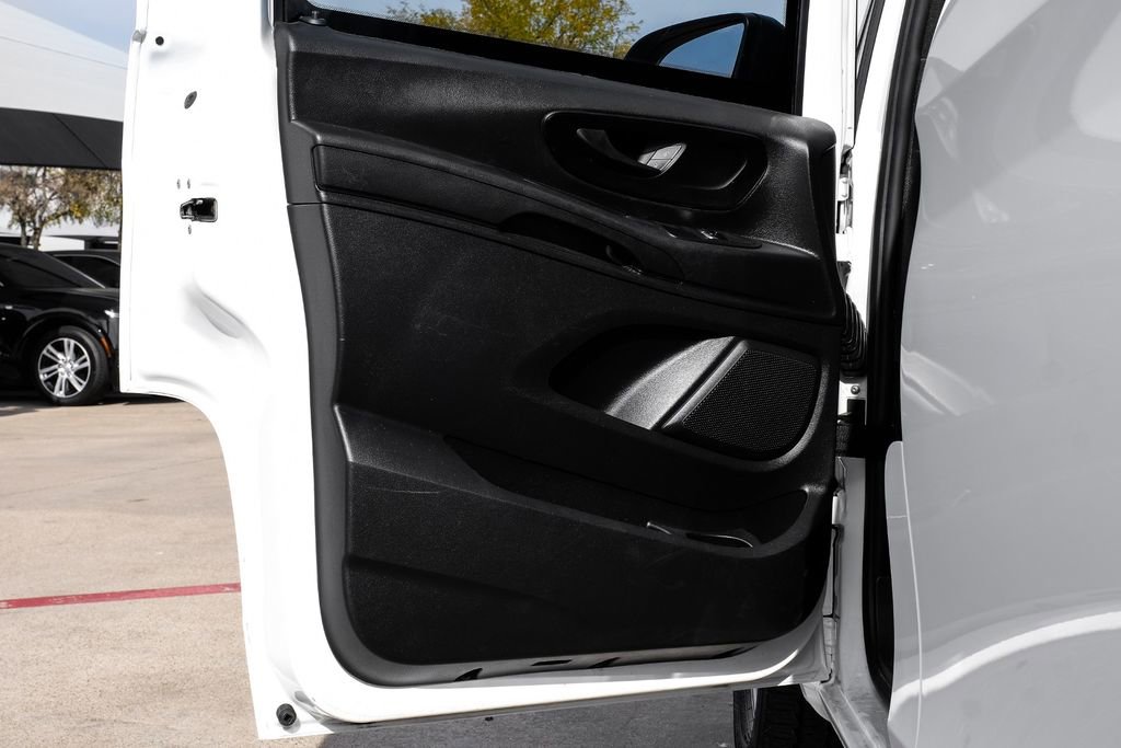 Used 2023 Mercedes-Benz Metris image 41