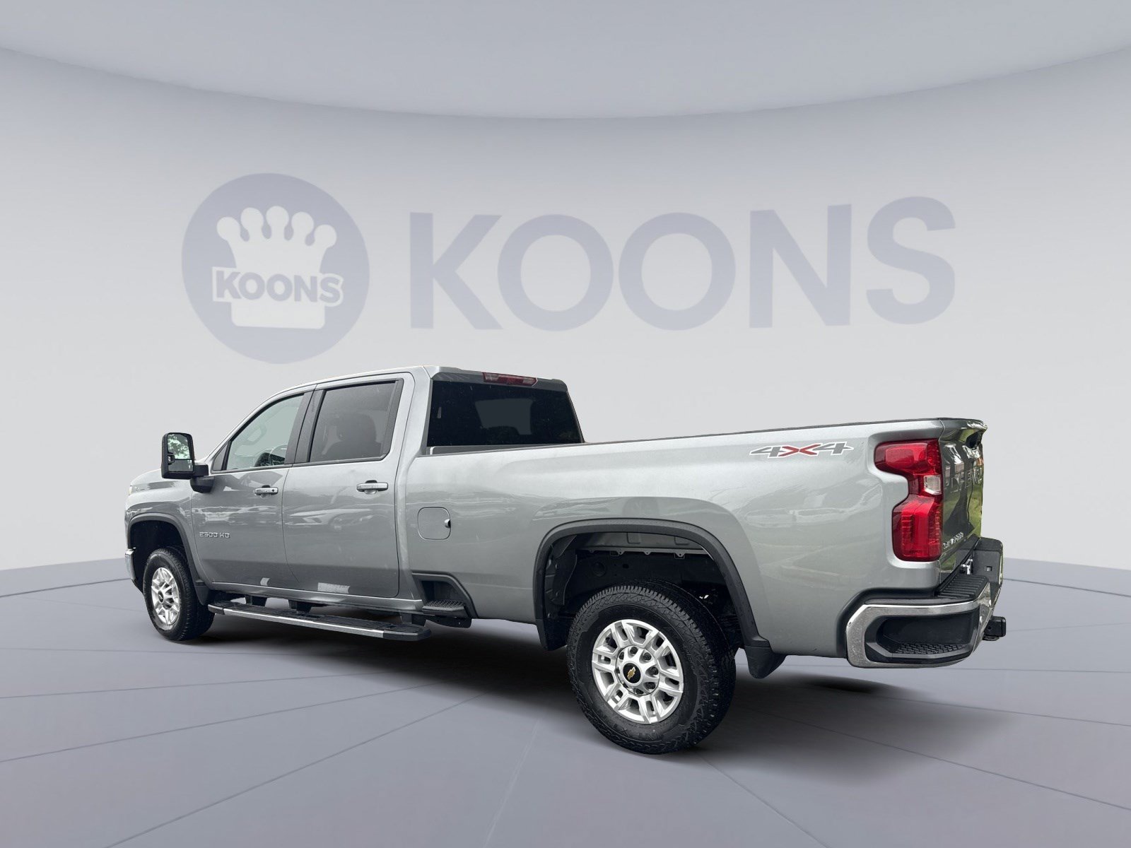Used 2025 Chevrolet Silverado 2500 LT w/ Safety Package AWD/4WD image 4