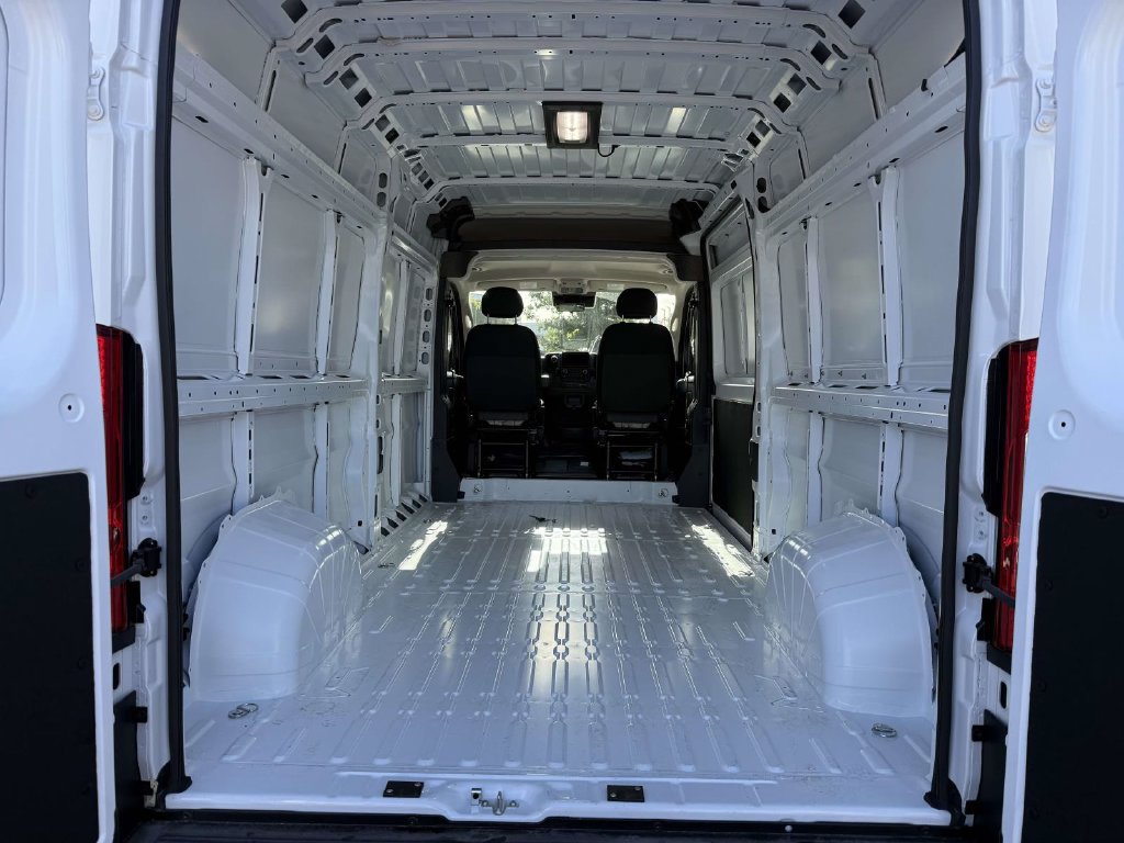 New 2027 RAM ProMaster 2500 w/ Safety Group FWD image 32