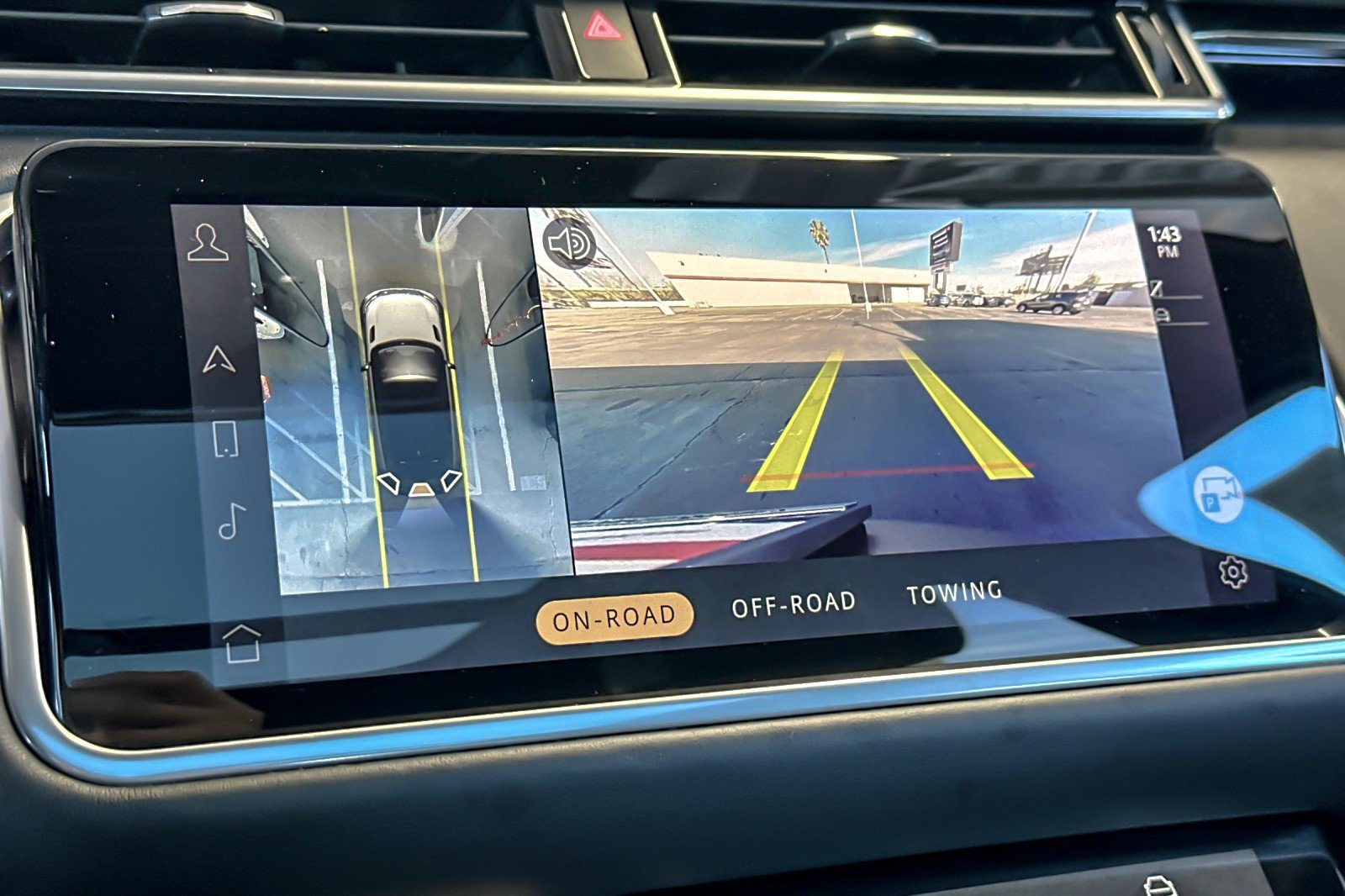 Used 2021 Land Rover Range Rover Velar R-Dynamic HSE image 18