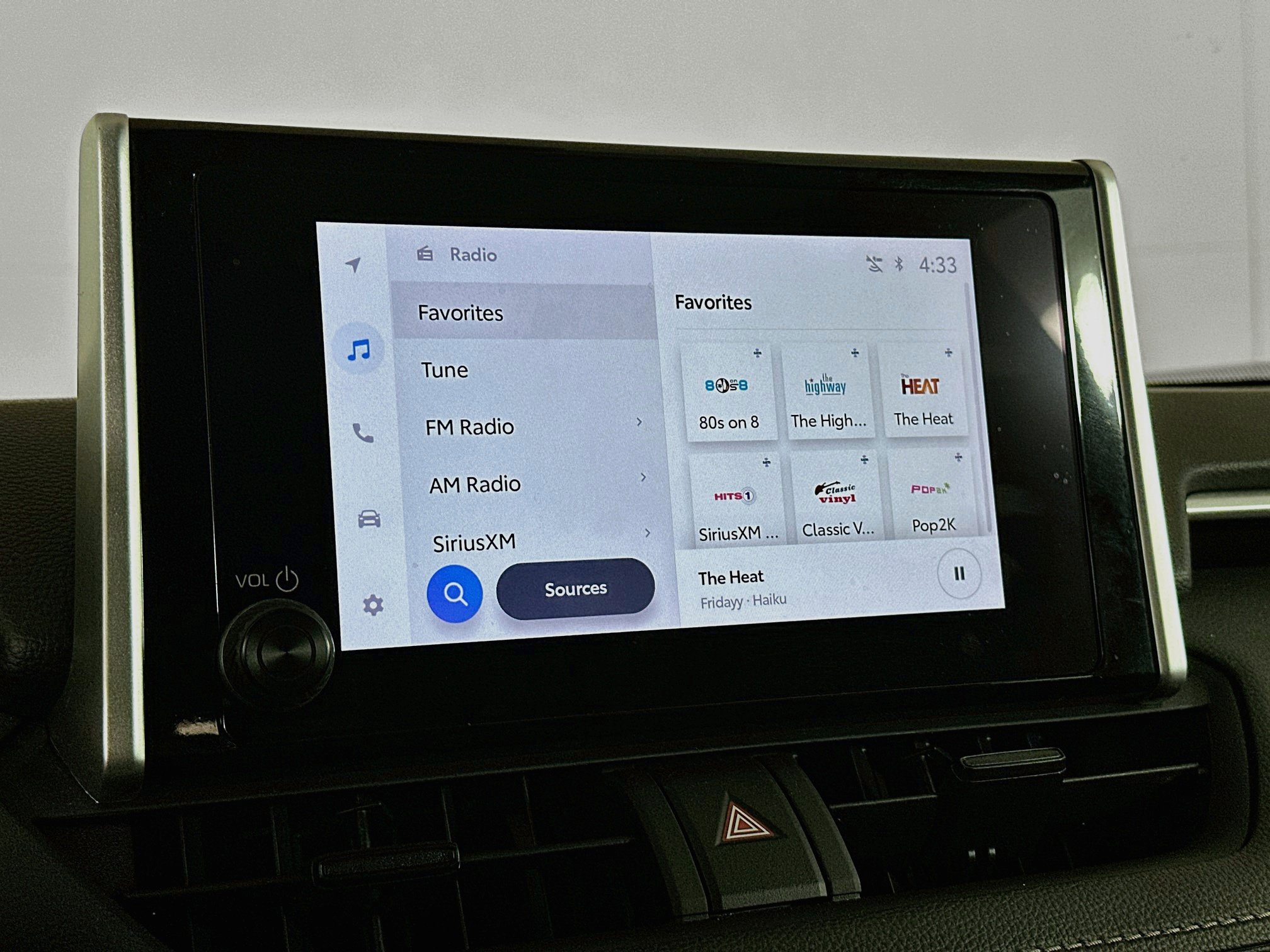 Used 2025 Toyota RAV4 LE FWD image 21