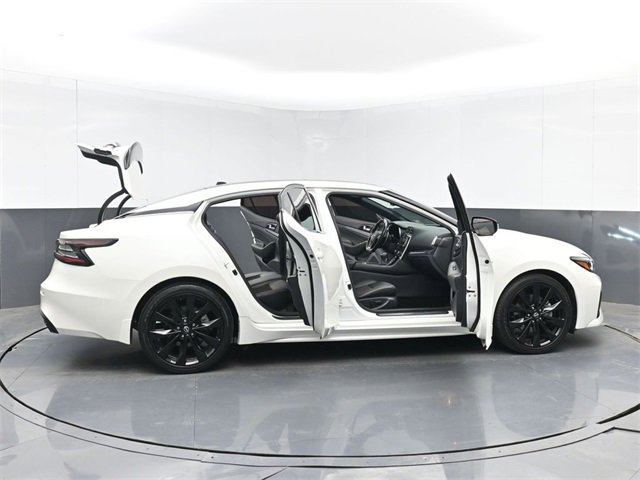 Used 2023 Nissan Maxima SR w/ Sport Mat Group image 52