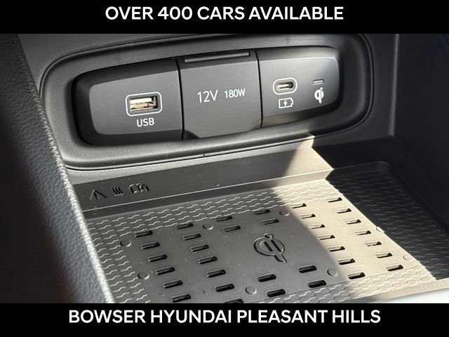 New 2026 Hyundai Venue SEL FWD image 12