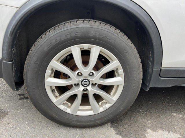 Used 2017 Nissan Rogue SV image 20