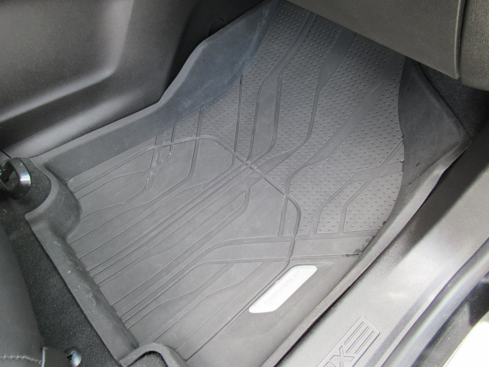 Used 2022 Chevrolet Equinox RS w/ RS Leather Package FWD image 30