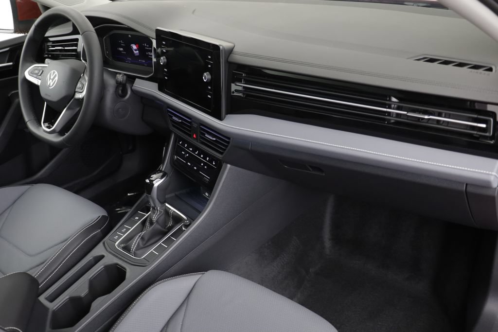 New 2027 Volkswagen Jetta SEL FWD image 21