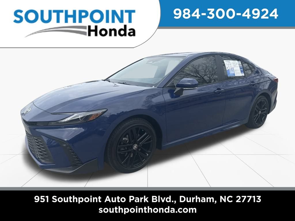 Used 2026 Toyota Camry SE image 3