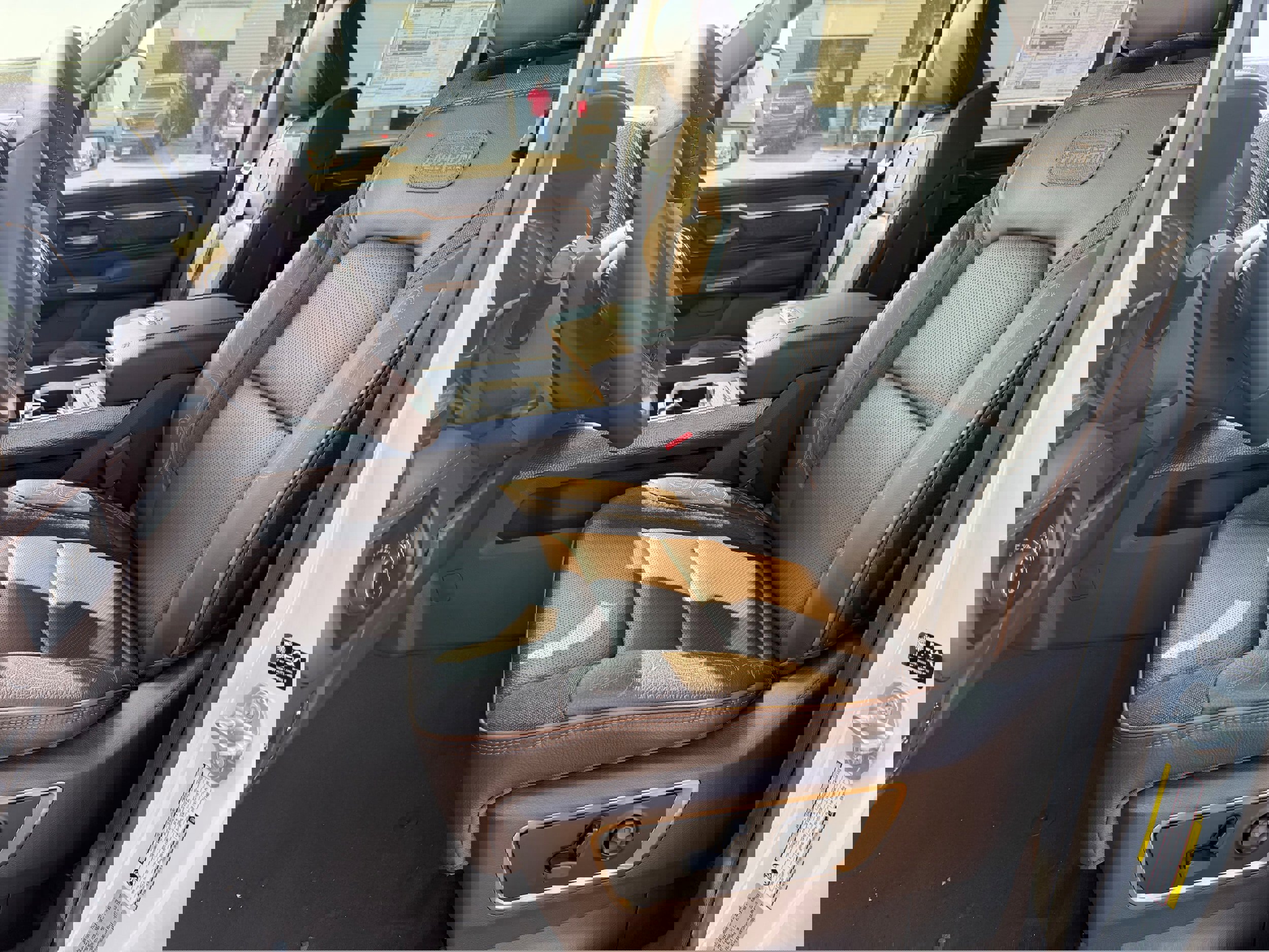 New 2025 RAM 1500 Limited image 4