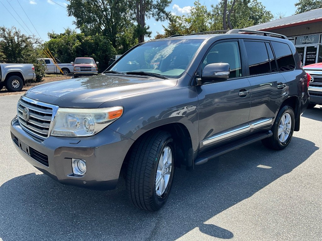 Used 2013 Toyota Land Cruiser image 8
