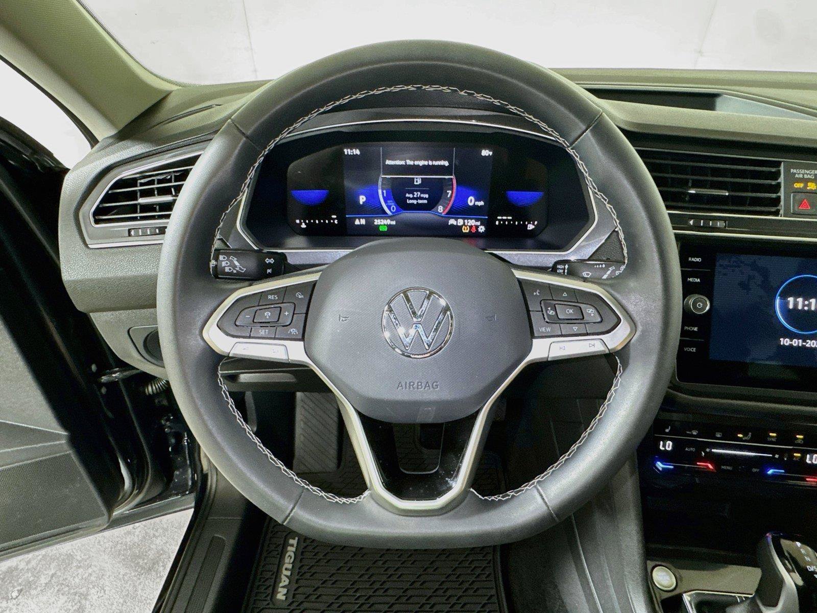 Used 2023 Volkswagen Tiguan SE FWD image 9
