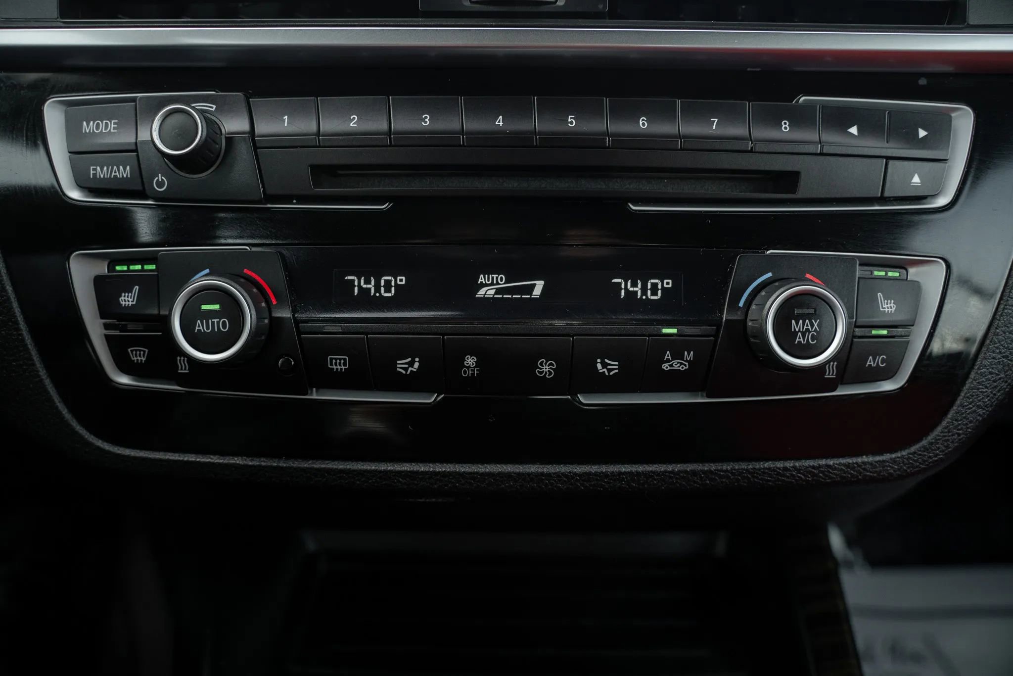 Used 2020 BMW 230i xDrive Convertible w/ Premium Package image 27