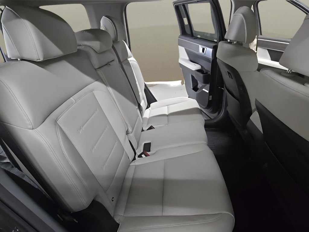 New 2026 Hyundai Santa Fe Limited AWD/4WD image 18