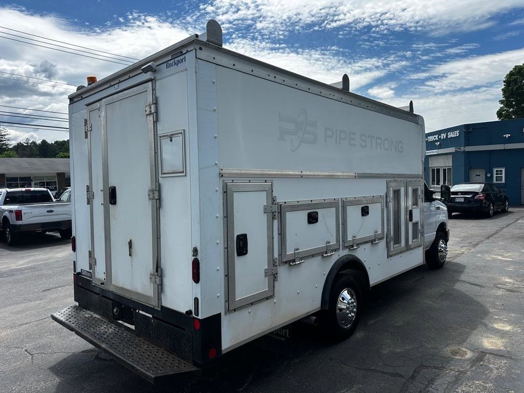 Used 2019 Ford E-450 and Econoline 450 Super Duty w/ Power Windows & Locks Group RWD image 5