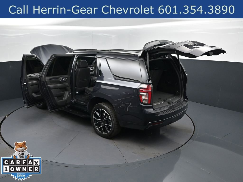 Used 2024 Chevrolet Tahoe RST w/ Luxury Package RWD image 2