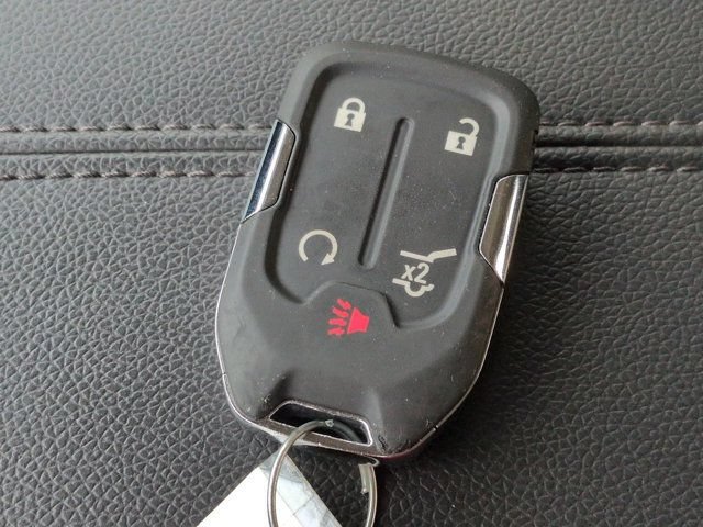 Used 2024 GMC Terrain SLT w/ Tech Package FWD image 28