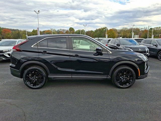 Used 2024 Mitsubishi Eclipse Cross LE AWD/4WD image 9