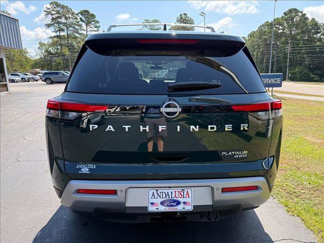 Used 2024 Nissan Pathfinder Platinum AWD/4WD image 24