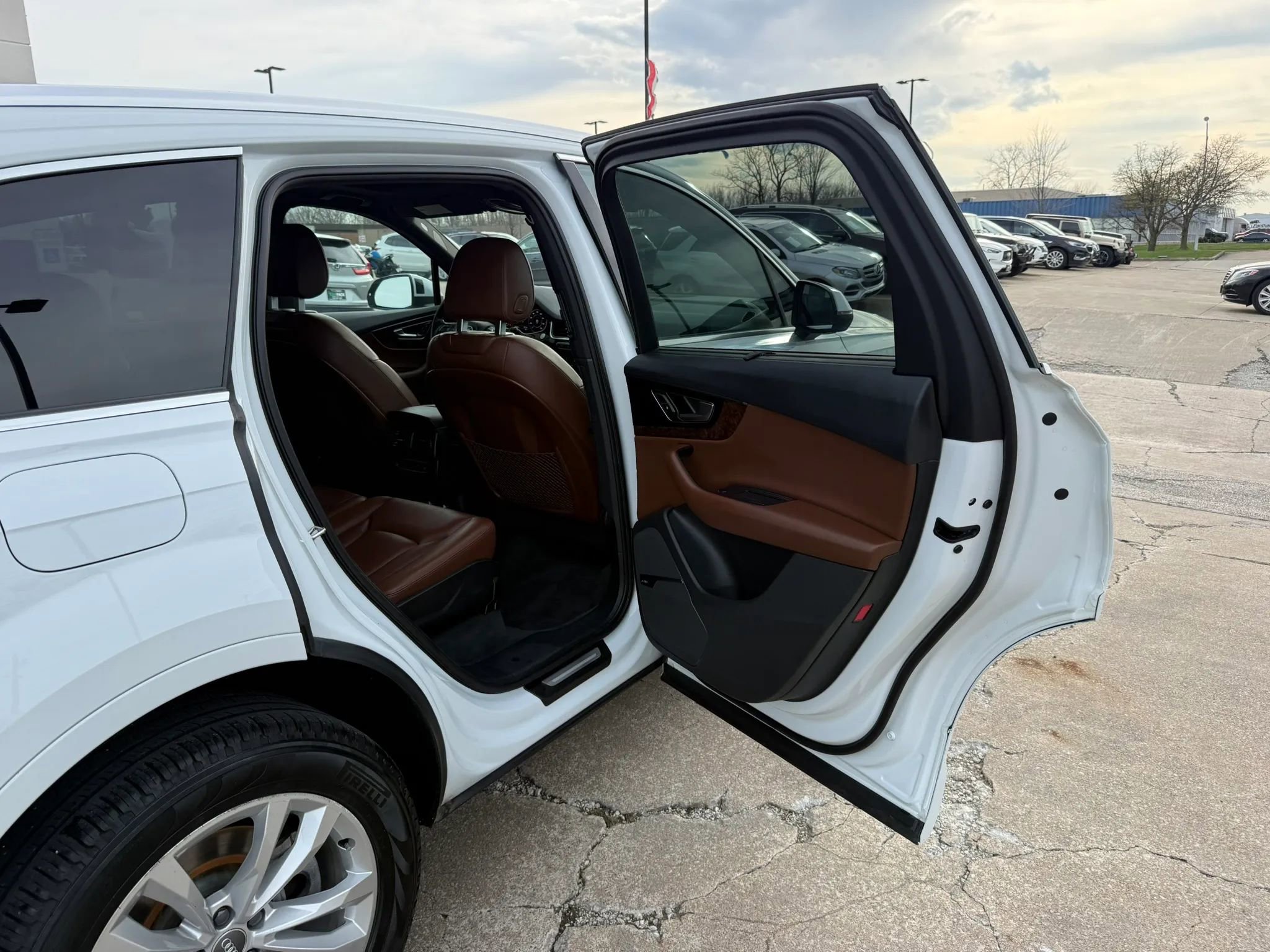 Used 2018 Audi Q7 3.0T Premium Plus image 22