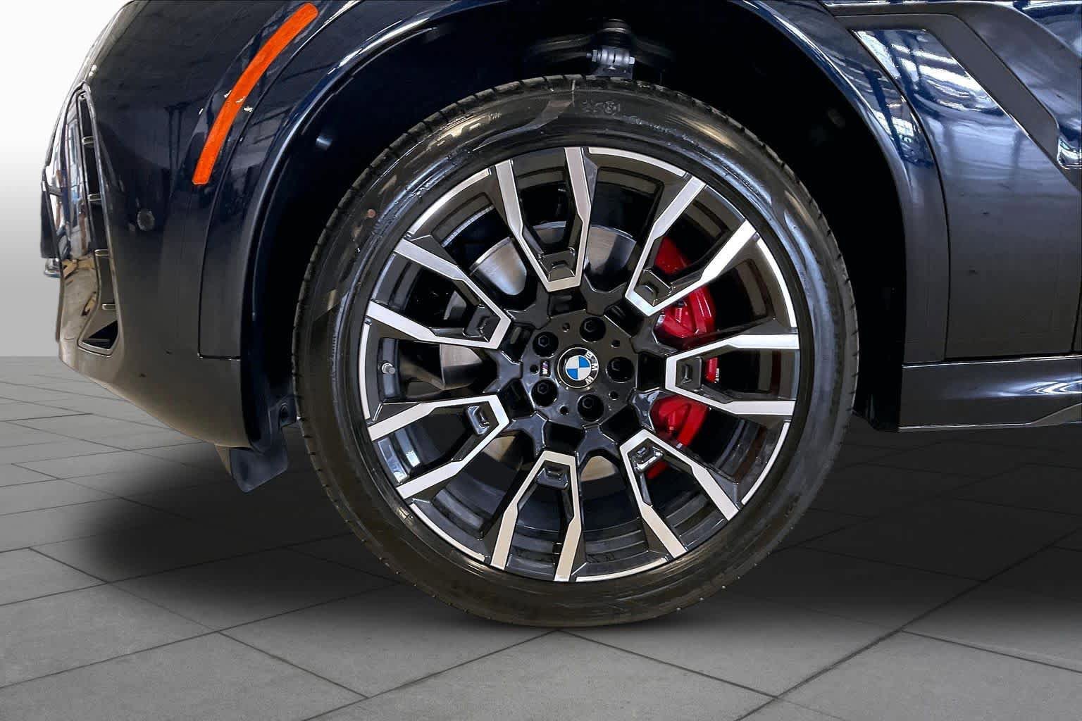 New 2027 BMW X6 xDrive40i w/ Climate Comfort Package AWD/4WD image 11