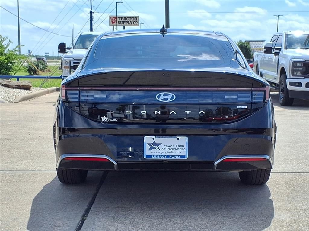 Used 2024 Hyundai Sonata Limited FWD image 6