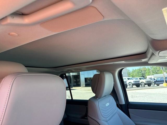 New 2027 Ford Expedition Max Platinum w/ Platinum Ultimate Package AWD/4WD image 16