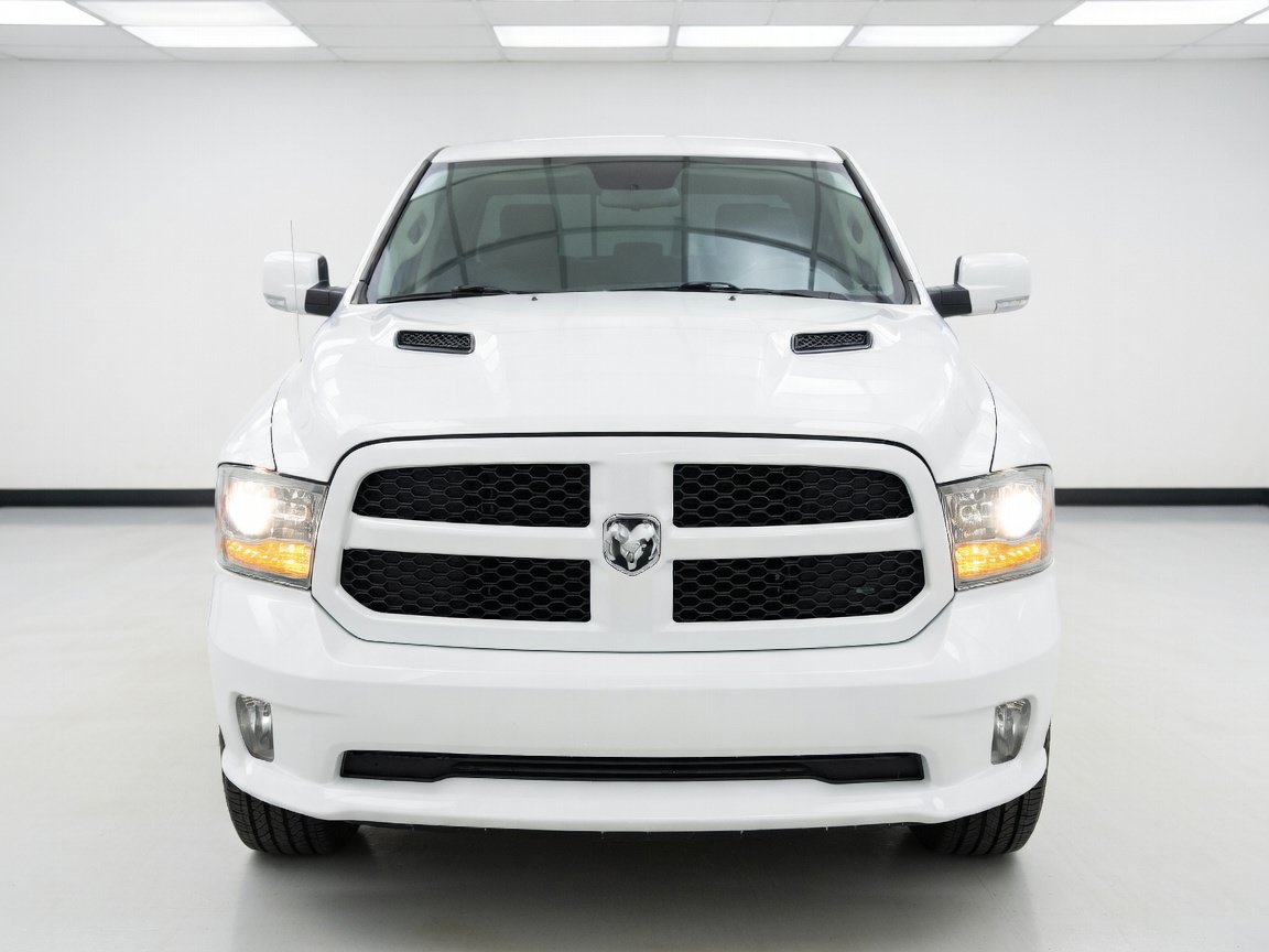 Used 2018 RAM 1500 Sport w/ Quick Order Package 26Q Night AWD/4WD image 2