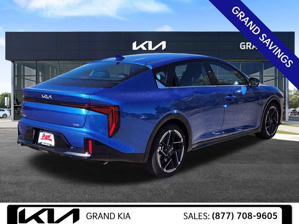 New 2025 Kia K4 GT-Line image 5