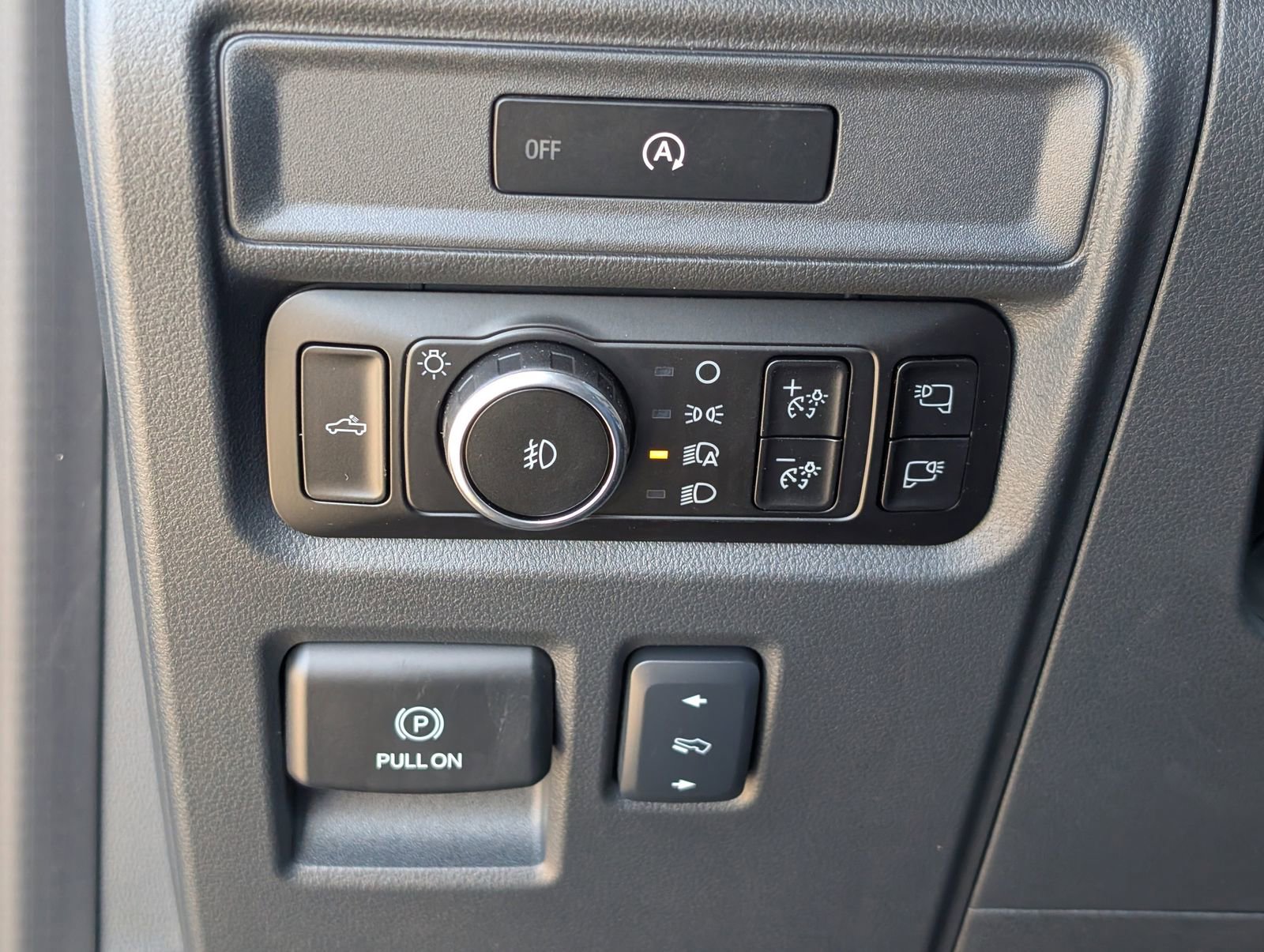 Used 2025 Ford F150 Lariat w/ Equipment Group 502A High image 27