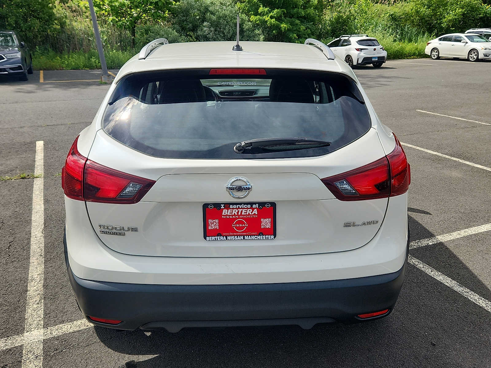 Used 2017 Nissan Rogue Sport SL w/ SL Premium Package AWD/4WD image 5