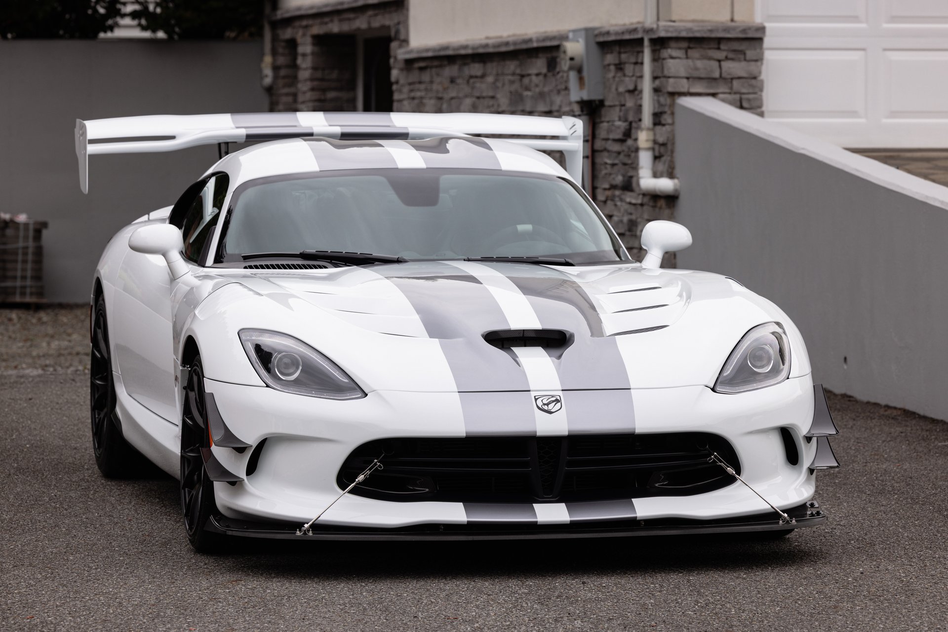 Used 2017 Dodge Viper ACR w/ Extreme Aero Package RWD image 36