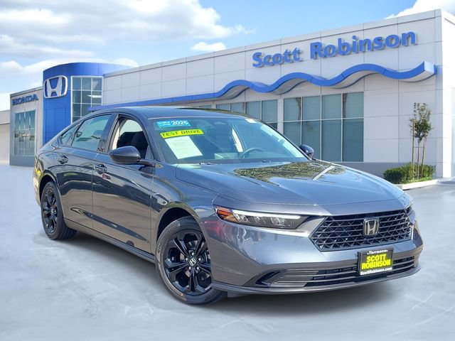 Certified 2025 Honda Accord SE image 1