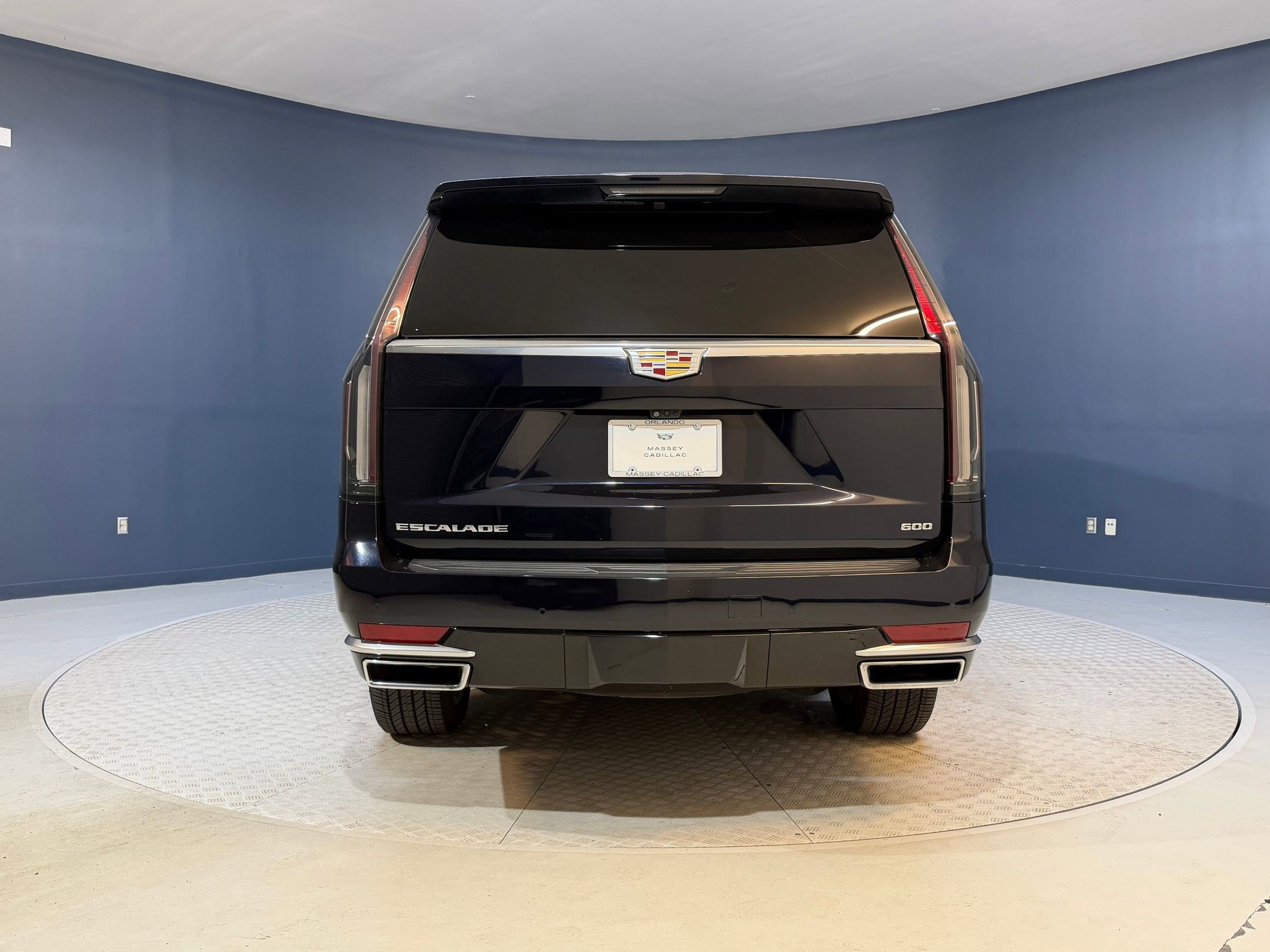 Certified 2023 Cadillac Escalade ESV Premium Luxury image 10