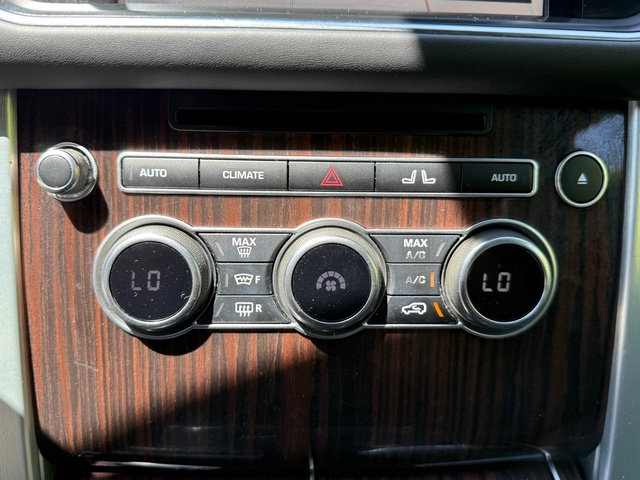 Used 2014 Land Rover Range Rover Supercharged AWD/4WD image 29