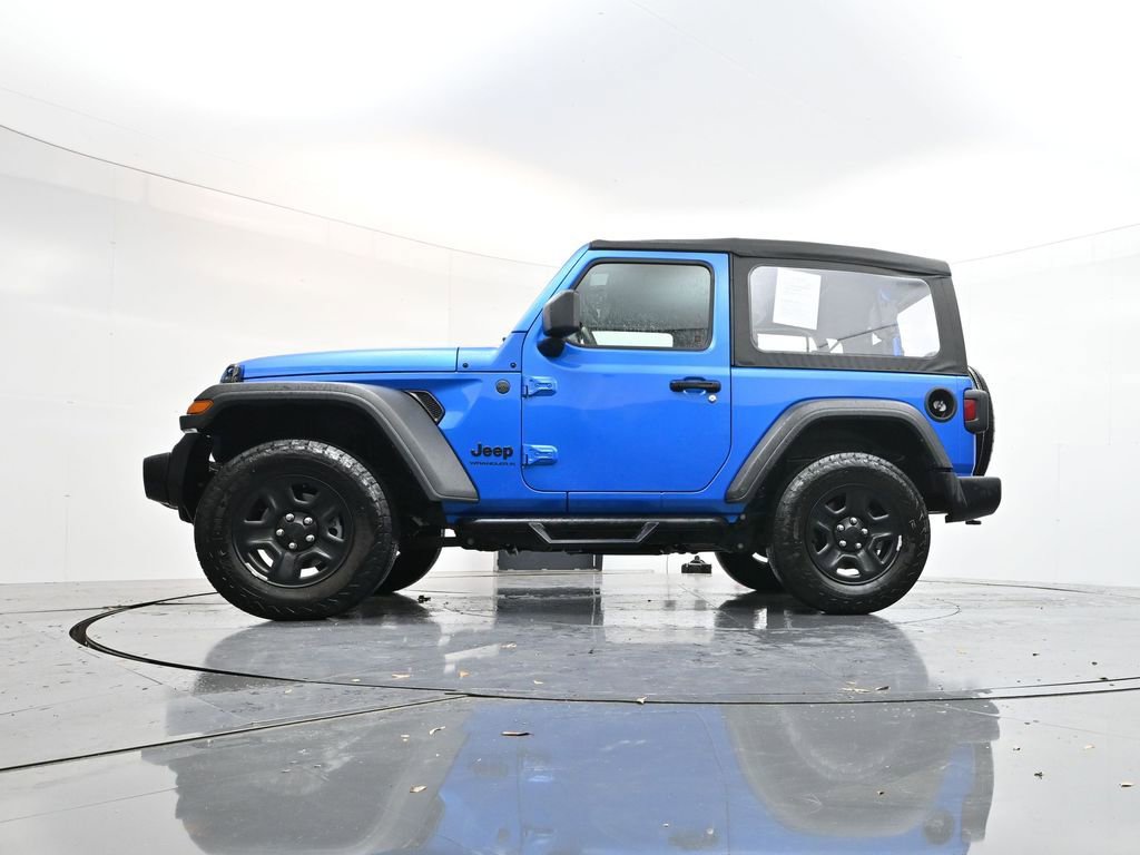 Used 2025 Jeep Wrangler Sport image 29