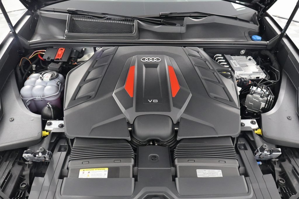 New 2027 Audi SQ8 Prestige AWD/4WD image 9