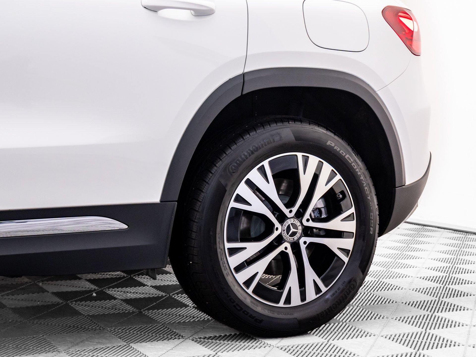 New 2025 Mercedes-Benz GLA 250 4MATIC image 26