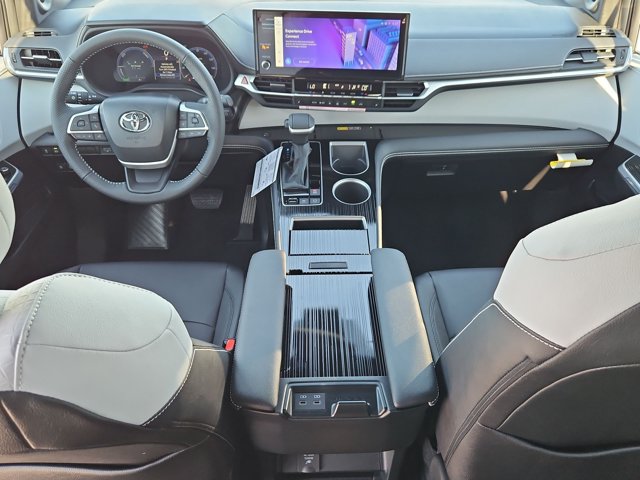 New 2026 Toyota Sienna XSE FWD image 15