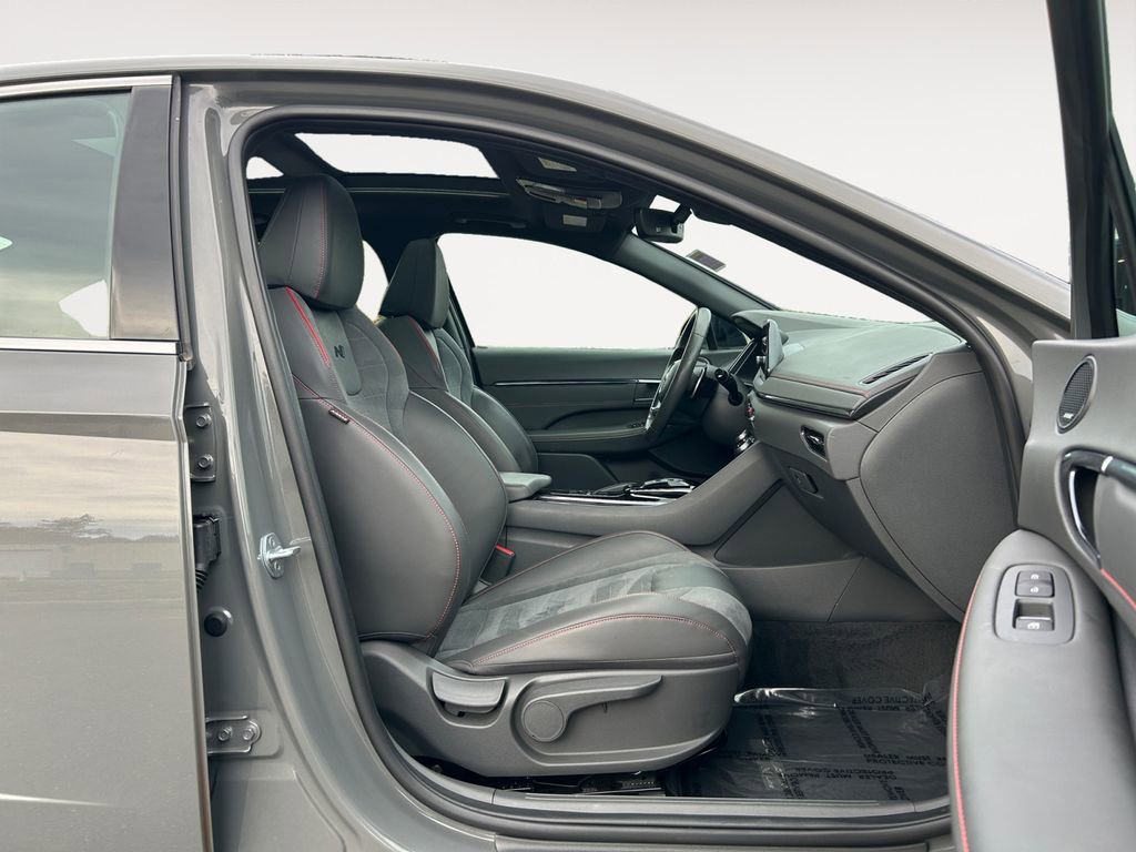 Used 2022 Hyundai Sonata N Line image 11