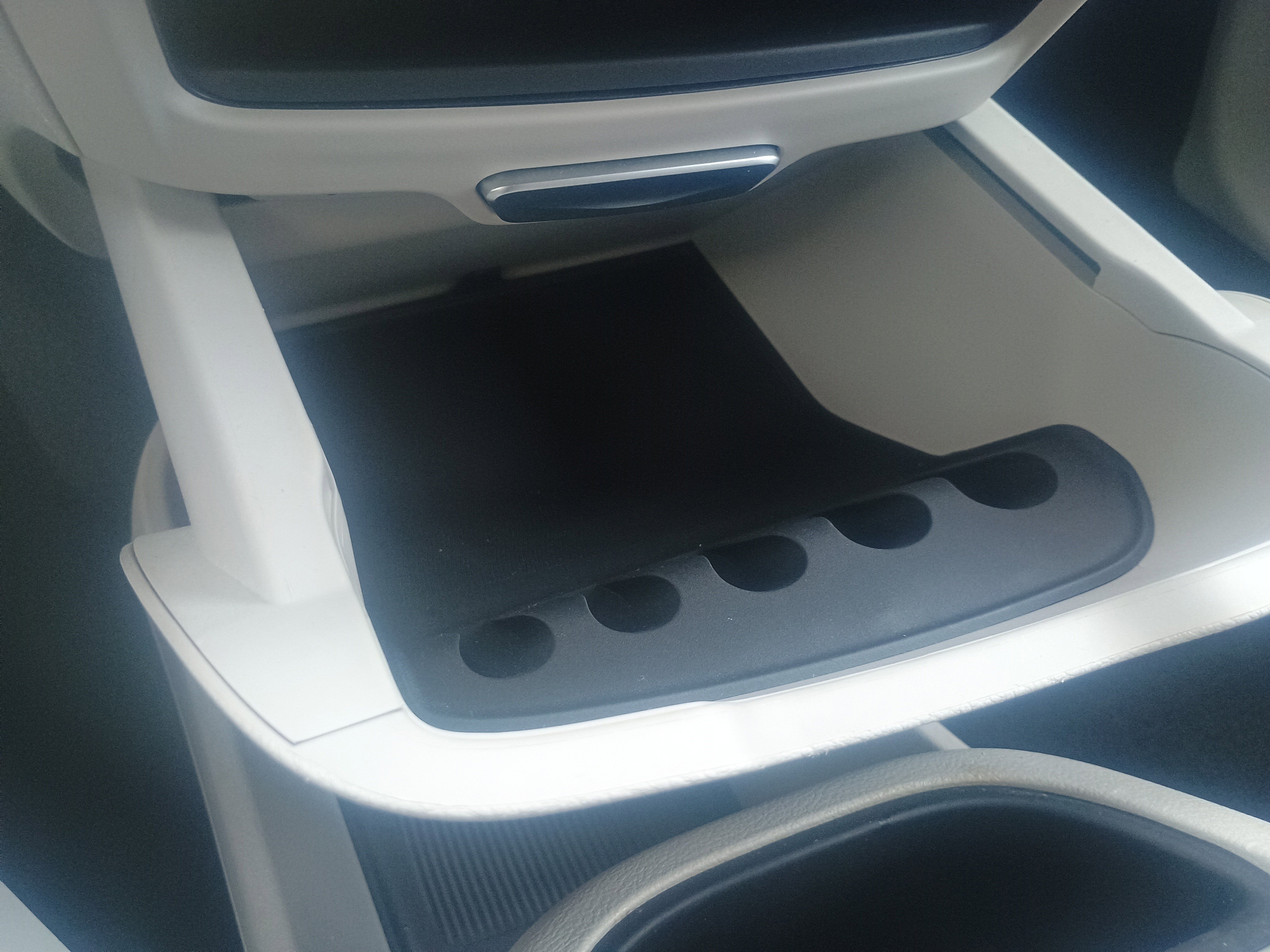 Used 2024 Chrysler Pacifica Touring-L image 32