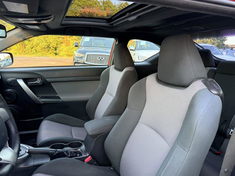 Used 2016 Scion tC FWD image 20