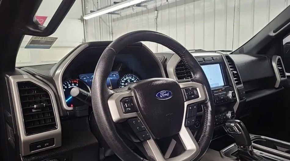 Used 2020 Ford F150 Lariat w/ Equipment Group 502A Luxury image 2