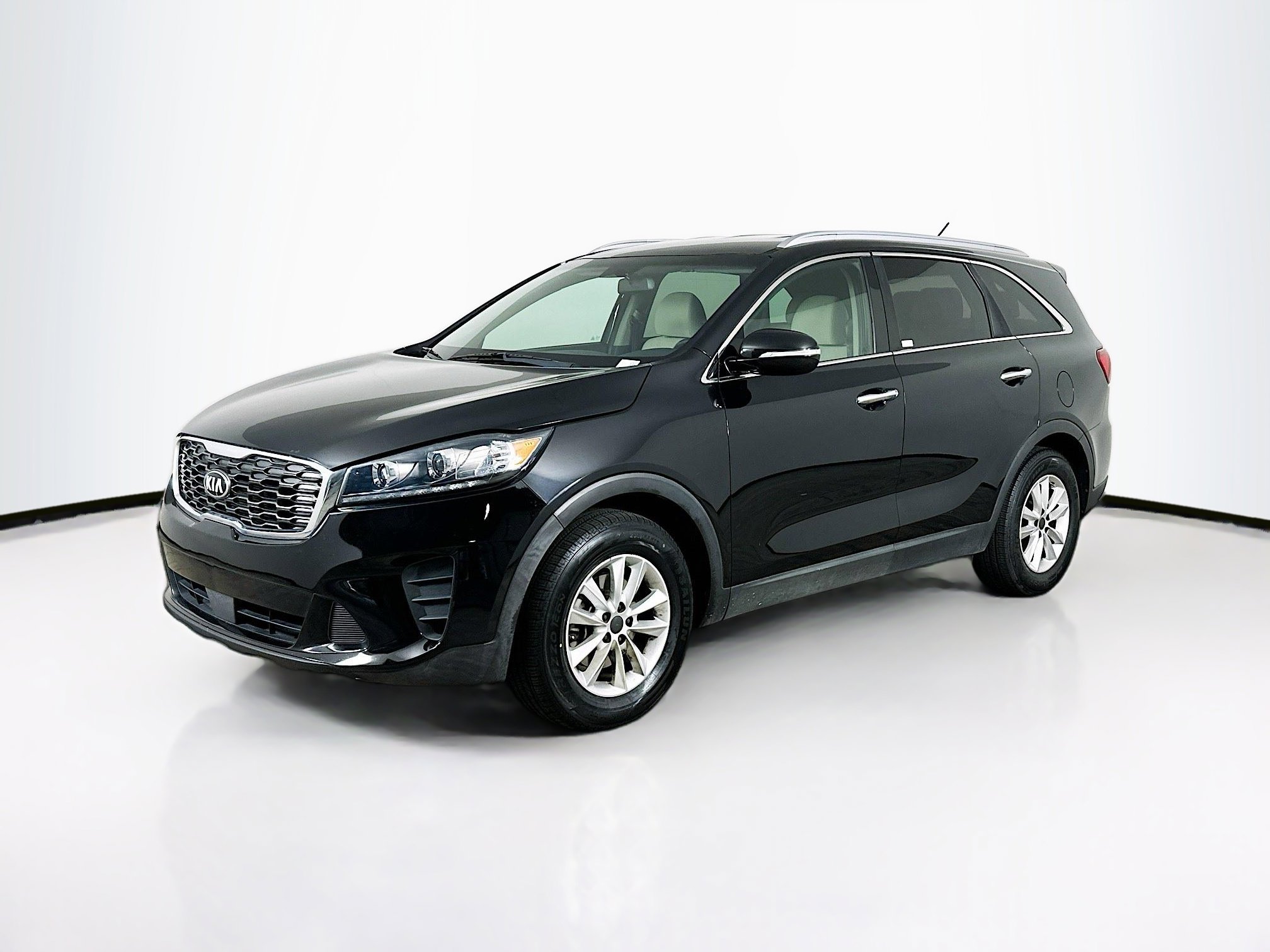 Used 2020 Kia Sorento LX w/ LX I4 Convenience Package FWD image 3