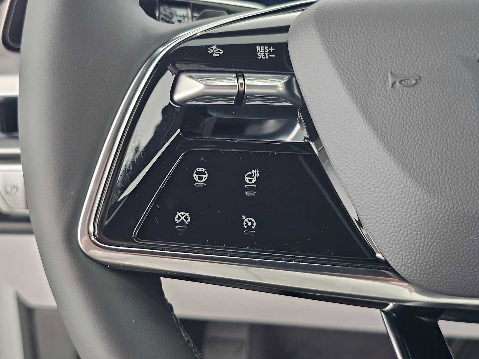 New 2026 Cadillac Lyriq Sport image 27