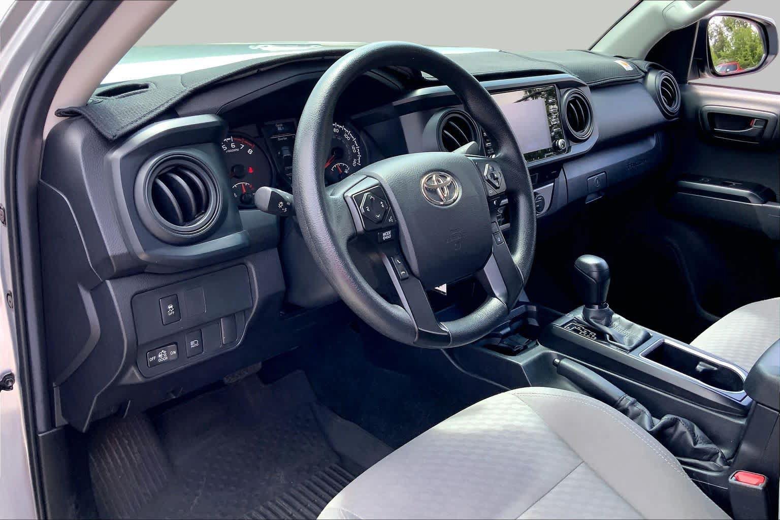 Used 2023 Toyota Tacoma SR AWD/4WD image 17