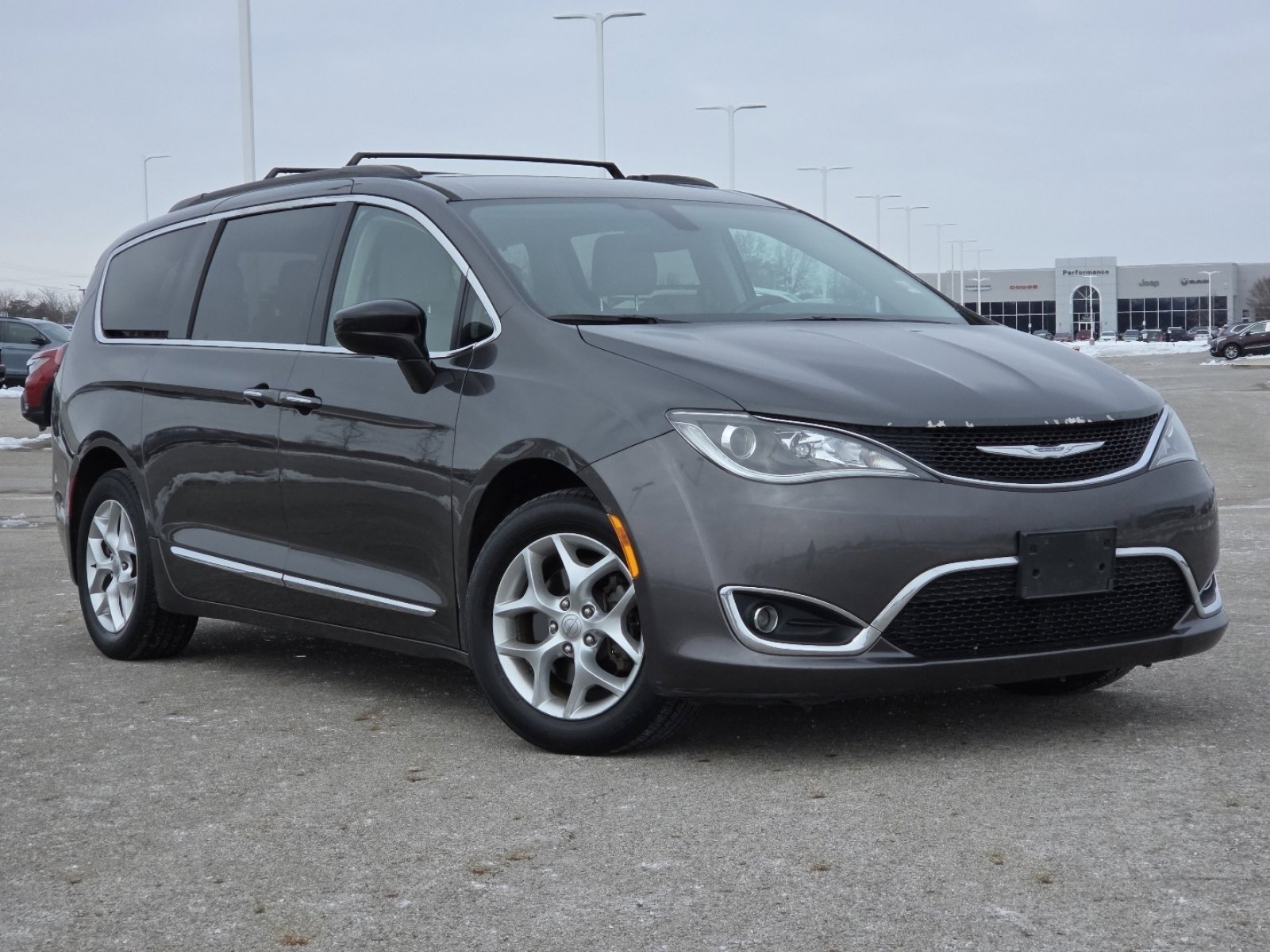 Used 2017 Chrysler Pacifica Touring-L w/ Tire & Wheel Group video 2