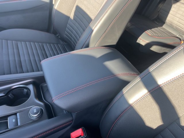 Used 2025 Ford Explorer ST-Line image 28