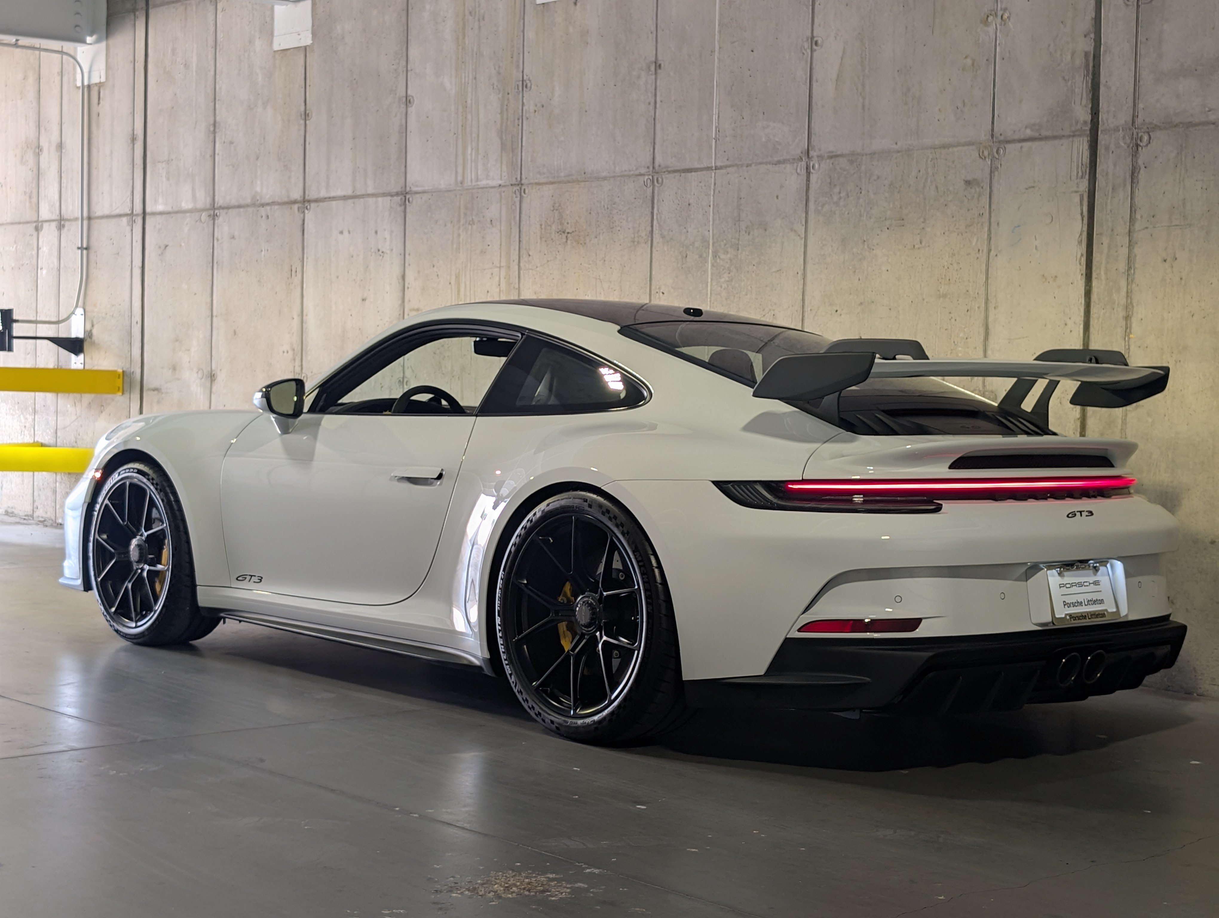 Used 2023 Porsche 911 GT3 RWD image 3