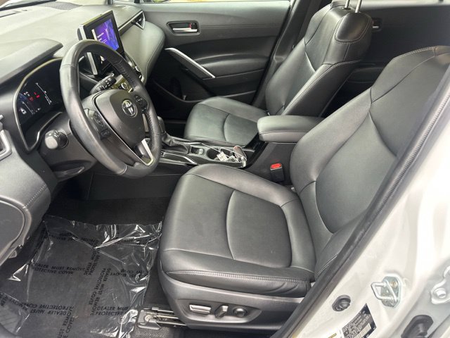 Used 2024 Toyota Corolla Cross XLE w/ Convenience Package AWD/4WD image 26
