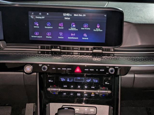 Used 2023 Kia Carnival SX Prestige image 15